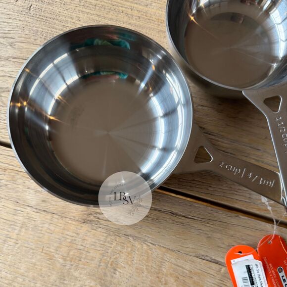 Le Creuset  Stainless Steel Batch Baking Measuring Cups Set of 4 NEW - Picture 3 of 10